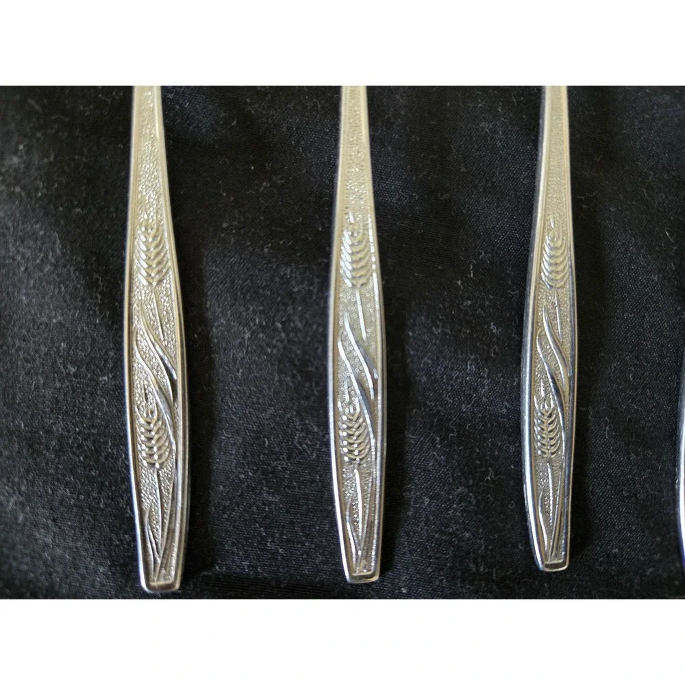 7 Vintage Castle Court Wheat Stainless Teaspoons Flatware Silverware Farmhouse